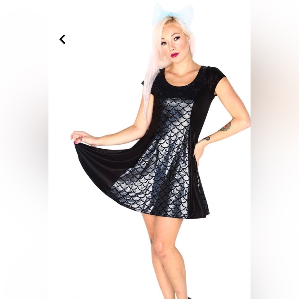 Living dead clothing mermaid black skater dress size medium. Made in Australia